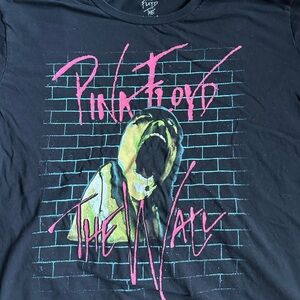 Black Pink Floyd band tee